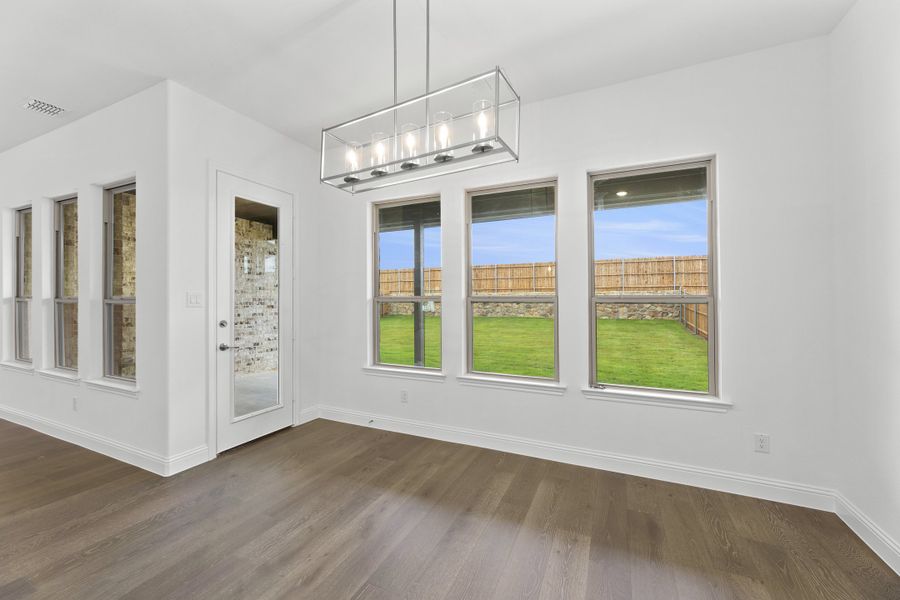 Representative unfurnished interior of a home built from the Colby by Sandlin Homes in Lakesong, Midlothian (Image 17). Representative unfurnished interior of a home built from the Colby by Sandlin Homes in Lakesong, Midlothian (Image 17).