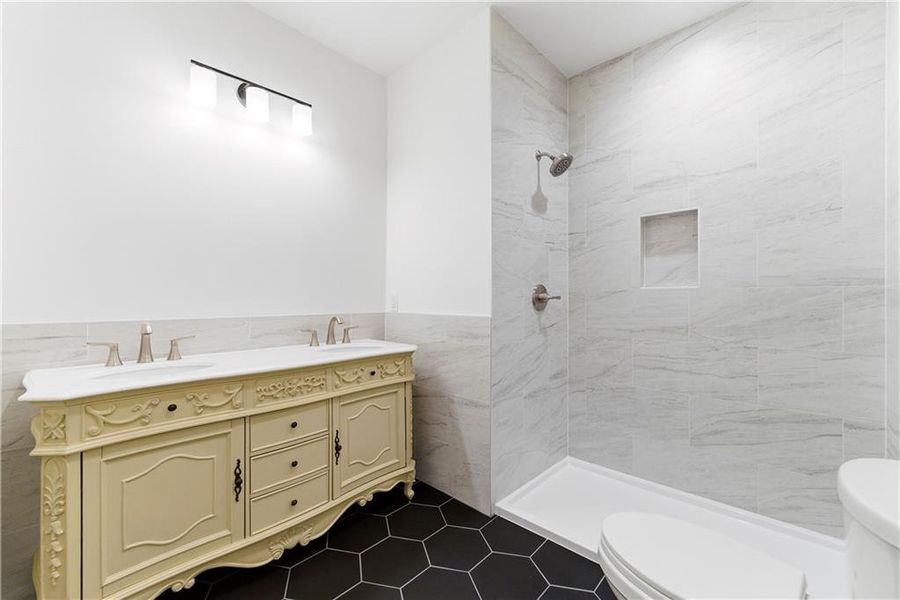 Furnished interior view inside a new home in , Tate (Image 8).