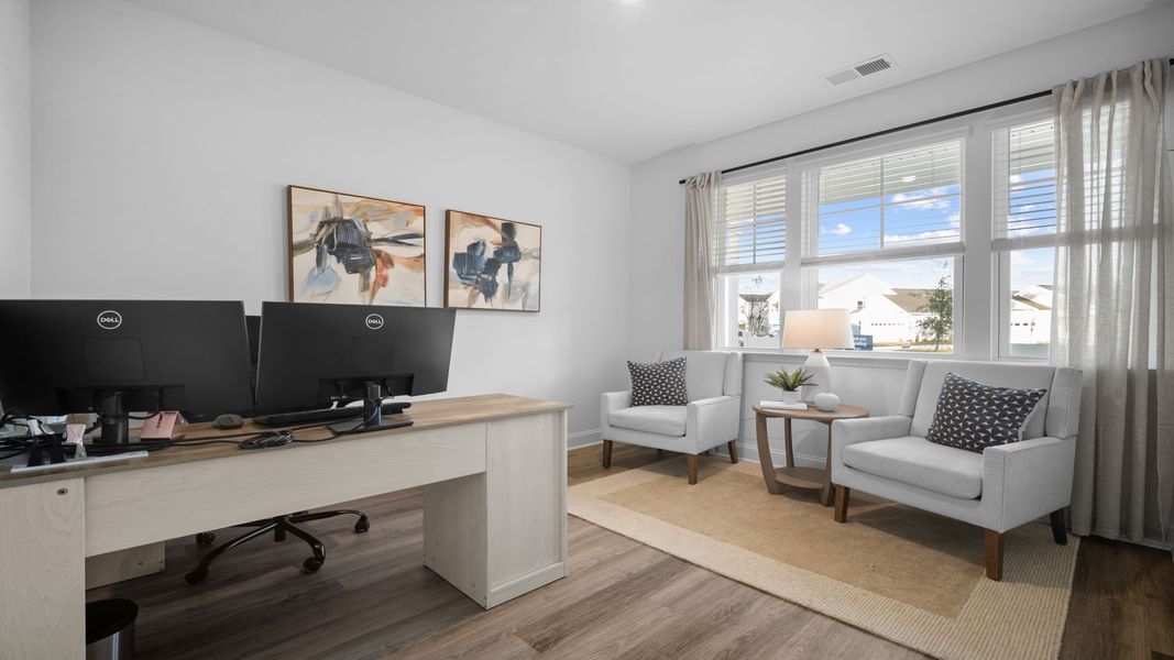 Representative furnished interior of a home built from the Cantey-exp by D.R. Horton in The Lakes at North Glynn, Brunswick (Image 20).