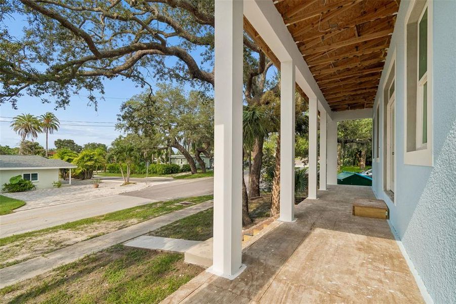 Exterior details and patio area of a home in , Crystal Beach (Image 21).