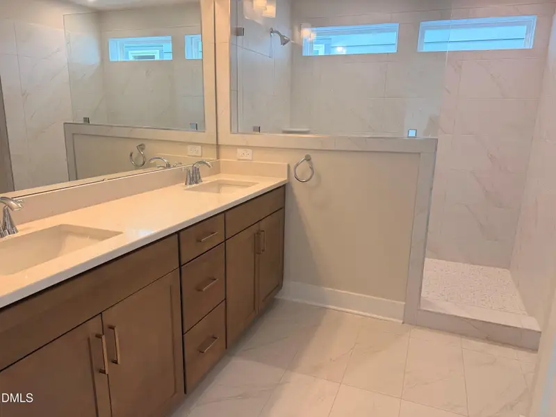 Owners bath shower Owners bath shower