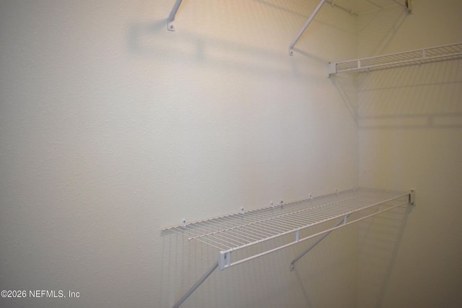 Spacious, unfurnished interior of a new home in Irongate Villas, Jacksonville (Image 24).