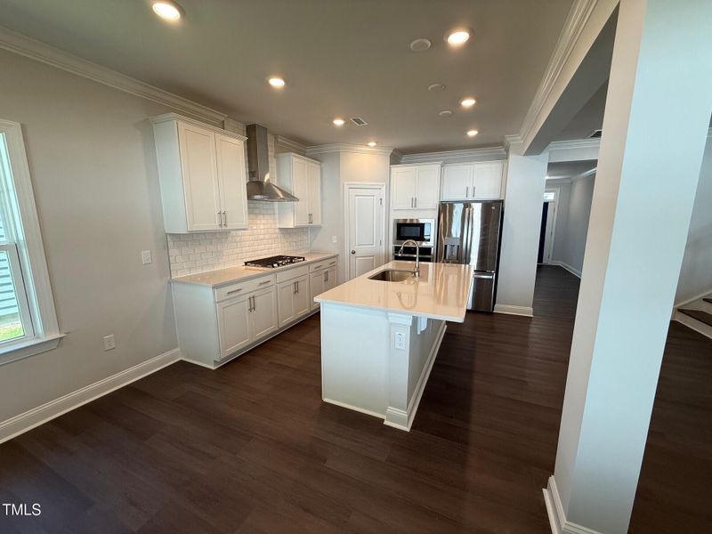 35 breakfast kitchen