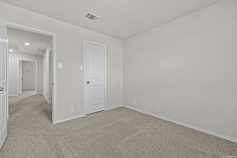 Spacious, unfurnished interior of a new home in Redbird Ranch, San Antonio (Image 9). Spacious, unfurnished interior of a new home in Redbird Ranch, San Antonio (Image 9).