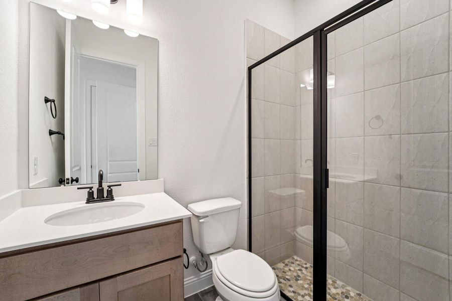 Furnished interior view inside a new home in Sienna 65', Missouri City (Image 5).