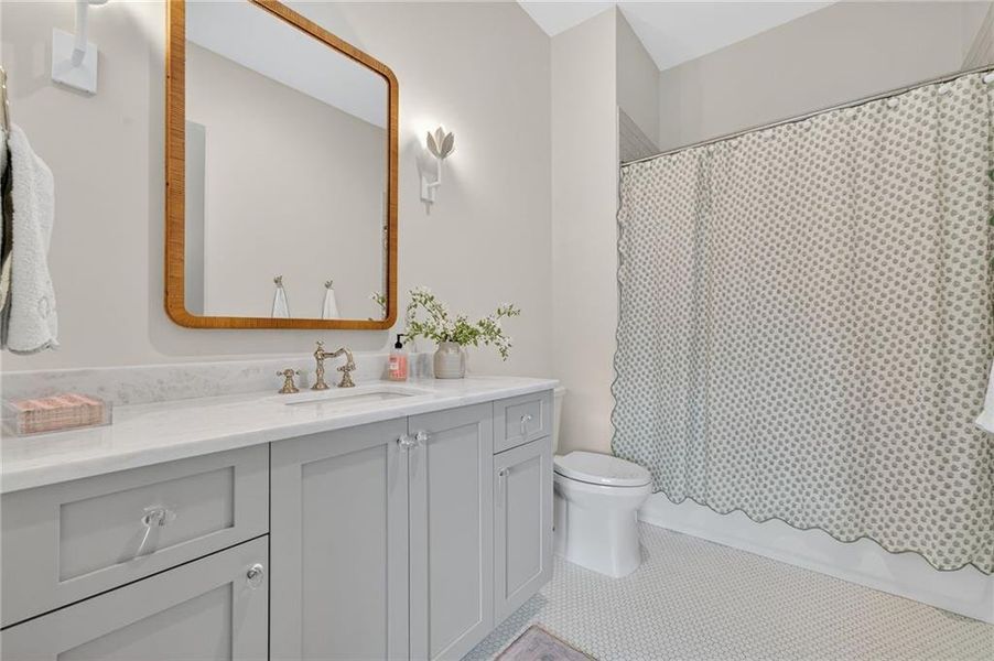 Furnished interior view inside a new home in , Alpharetta (Image 29). Furnished interior view inside a new home in , Alpharetta (Image 29).