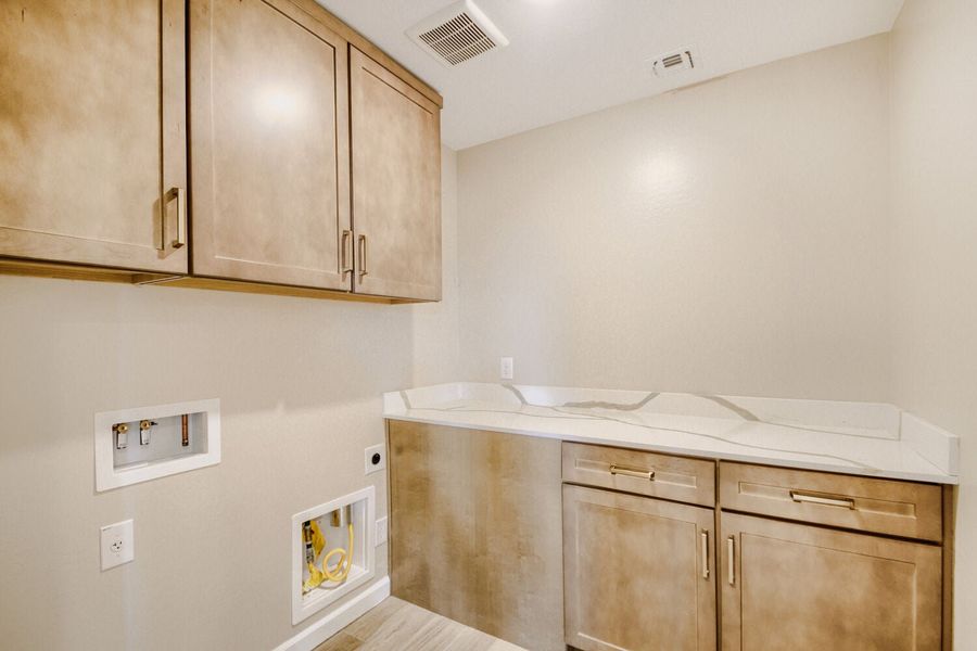 New Home in Goodyear, AZ.  - Slide 25