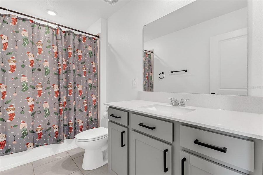 Furnished interior view inside a new home in Peace Creek Reserve, Winter Haven (Image 5).