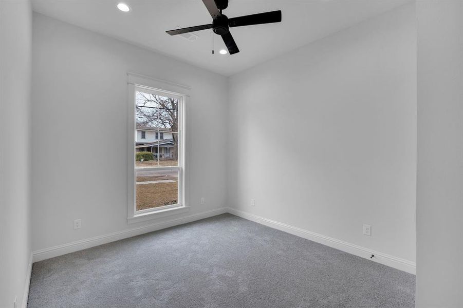 Spacious, unfurnished interior of a new home in , Waxahachie (Image 13).