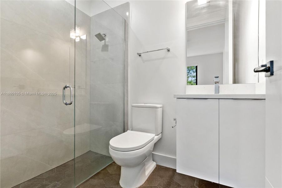 first level private bath for the lower floor suite first level private bath for the lower floor suite