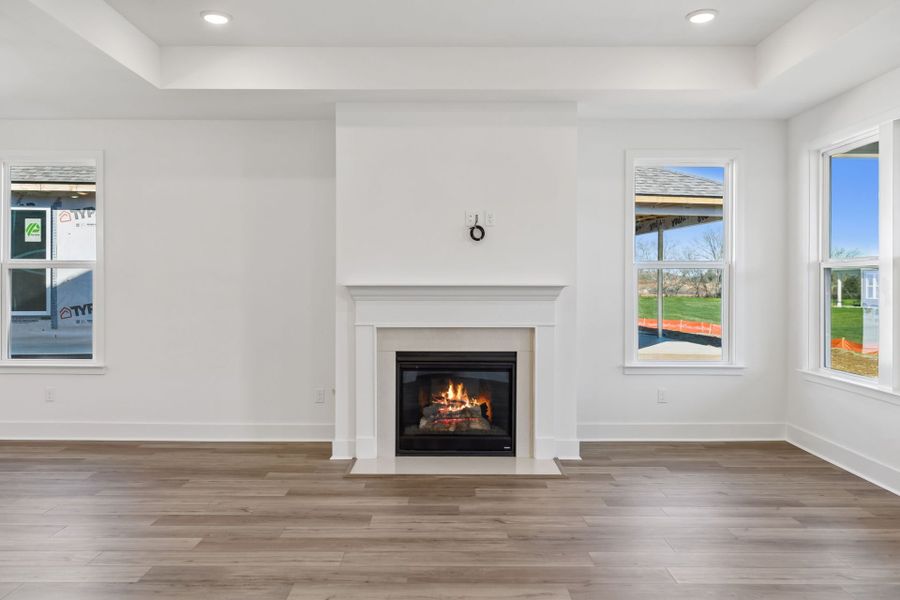 Spacious, unfurnished interior of a new home in Del Webb Barton Village, Lebanon (Image 31).