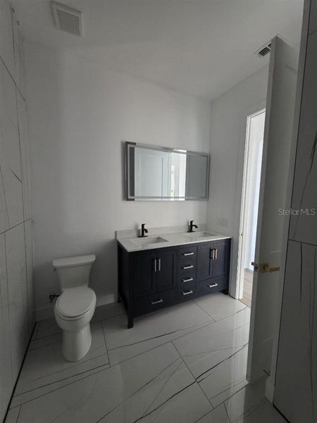 Furnished interior view inside a new home in , Seminole (Image 5).