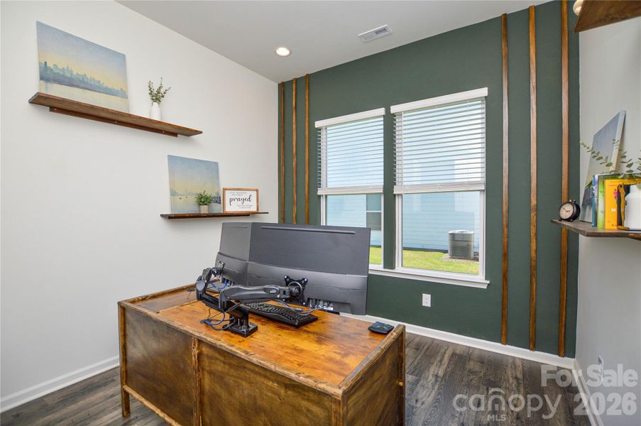 Furnished interior view inside a new home in Edgewater Lakeview On Your Lot, Lancaster (Image 7).