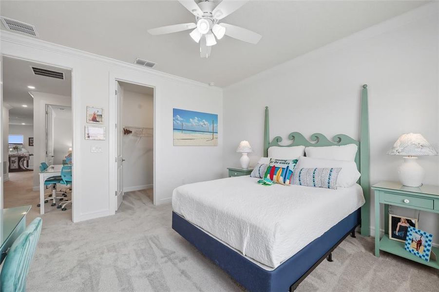 Furnished interior view inside a new home in , Orlando (Image 25).