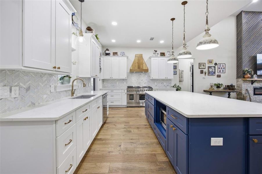 Furnished interior view inside a new home in , Belleview (Image 56). Furnished interior view inside a new home in , Belleview (Image 56).
