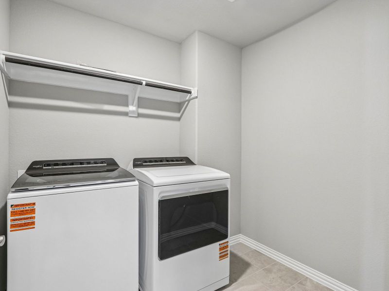 Close-up of interior finishes inside a home in Oak Ridge Park, Corinth (Image 13).