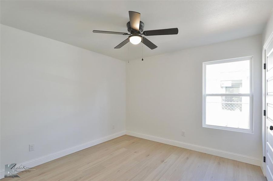 Spacious, unfurnished interior of a new home in , Abilene (Image 12).
