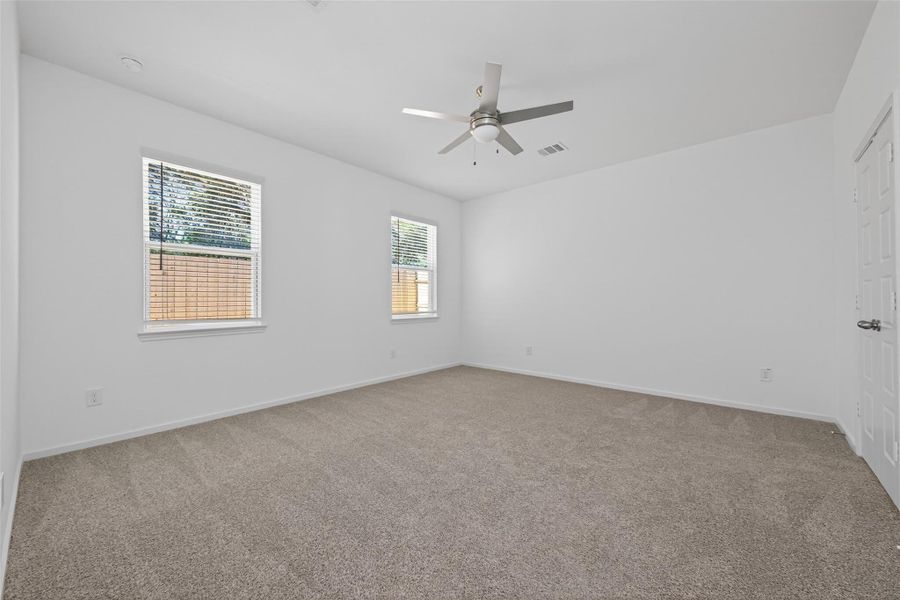Spacious, unfurnished interior of a new home in Enclave at Willis, Willis (Image 25).