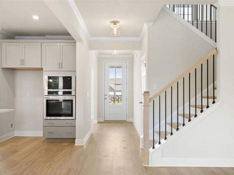 Spacious, unfurnished interior of a new home in Wehunt Meadows, Hoschton (Image 18).