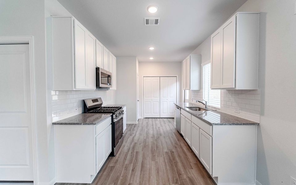 Furnished interior view inside a new home in Paramount, Kyle (Image 3).