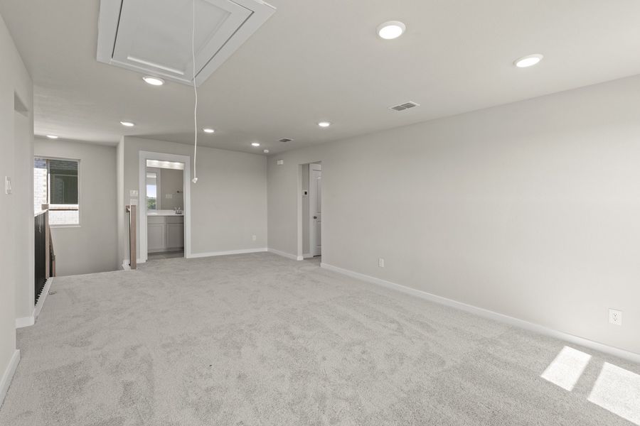Spacious, unfurnished interior of a new home in Hillside Village 40s, Celina (Image 23).