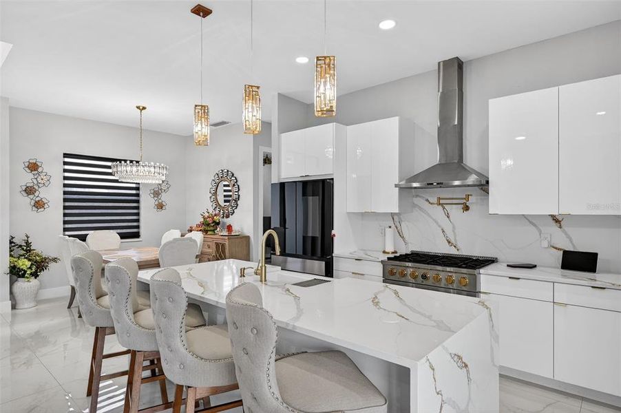 Furnished interior view inside a new home in , Lake Placid (Image 32).