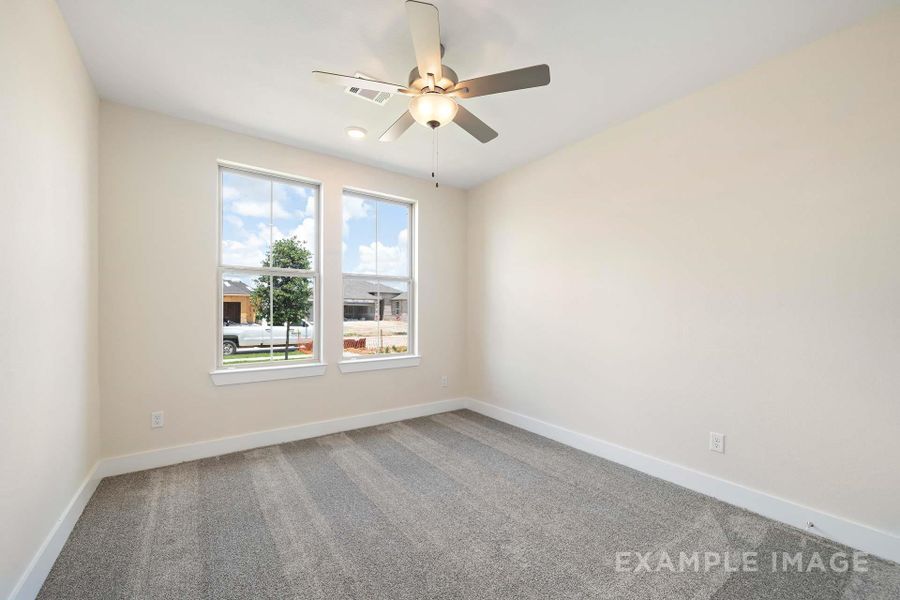 Spacious, unfurnished interior of a new home in Lago Mar, Texas City (Image 19).