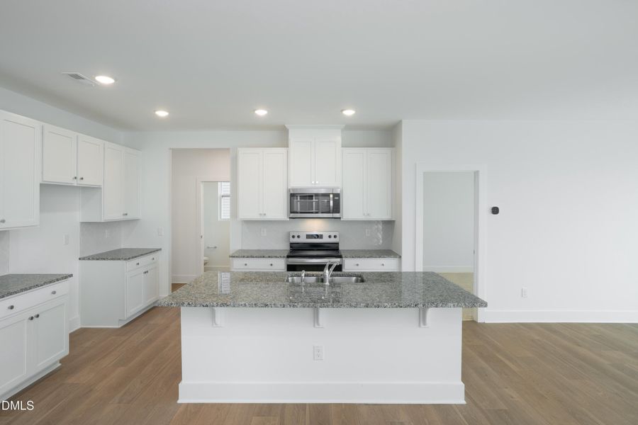 Stonebarrow Summit Lot 33 Kitchen