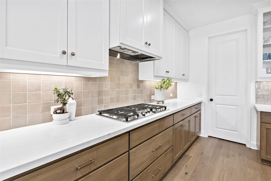Furnished interior view inside a new home in , Bryan (Image 27).