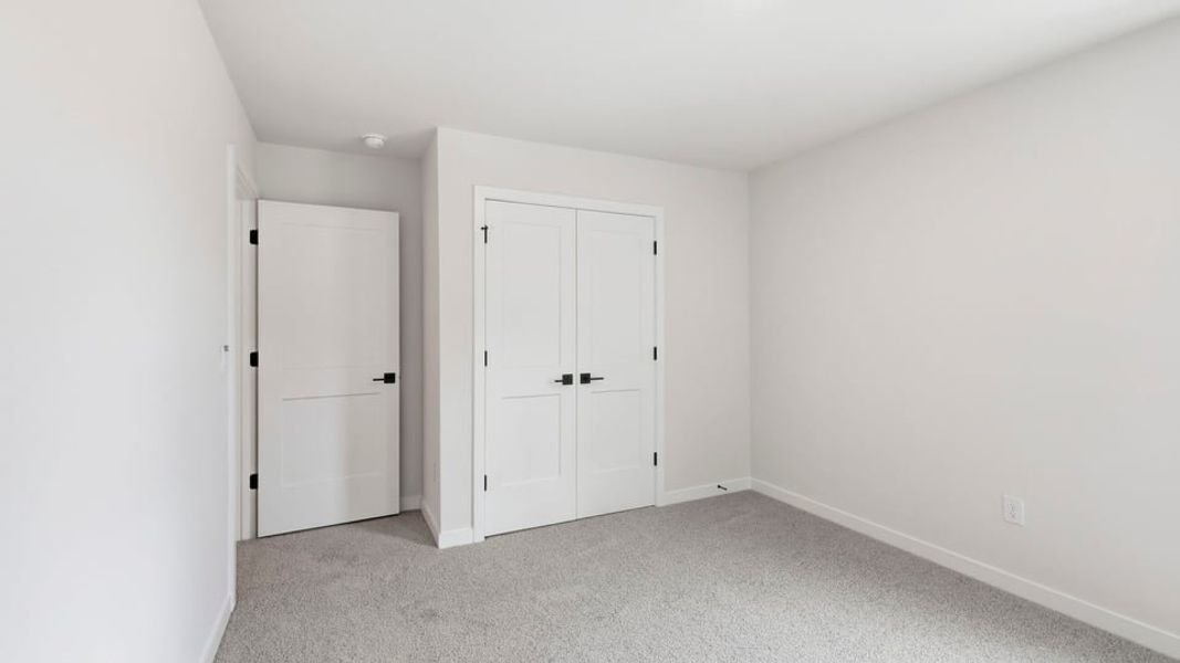 Spacious, unfurnished interior of a new home in Seven Oaks, Greenwood (Image 32).