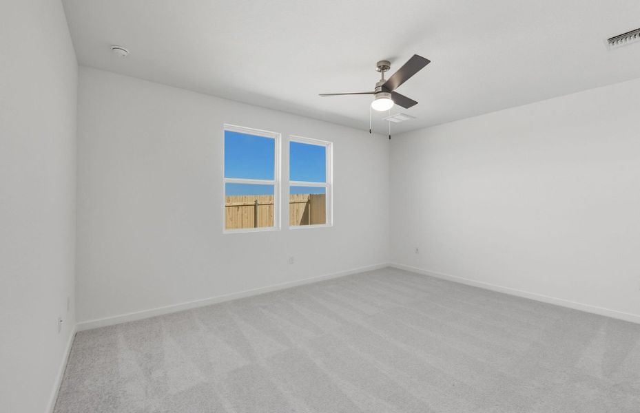 Spacious, unfurnished interior of a new home in Larson Crossing, Elgin (Image 33).