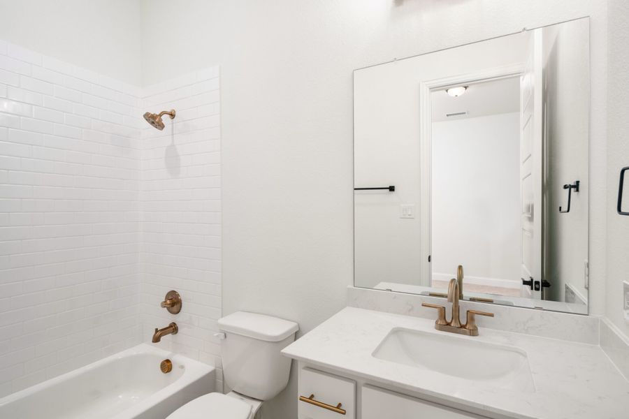 Furnished interior view inside a new home in Cambridge Crossing, Celina (Image 14).