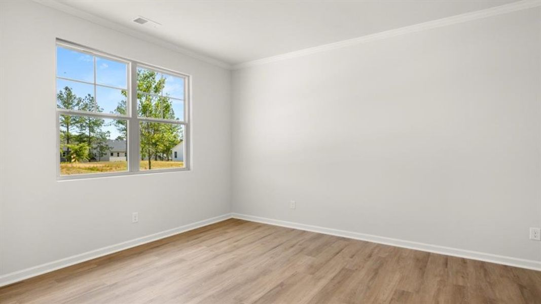 Spacious, unfurnished interior of a new home in Fairway 17 at Mirror Lake, Villa Rica (Image 37).