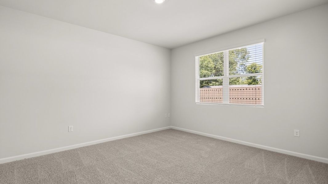 Representative unfurnished interior of a home built from the Aria by D.R. Horton in Oakleigh Glen, Dallas (Image 24).