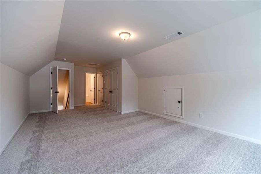 Spacious, unfurnished interior of a new home in , Covington (Image 33).