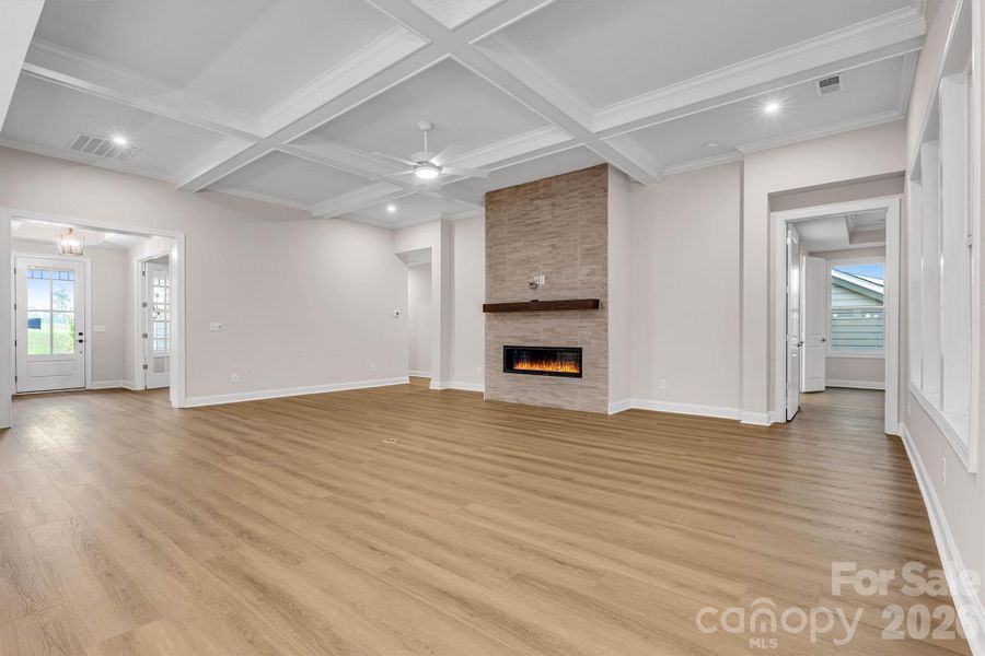 Spacious, unfurnished interior of a new home in , Charlotte (Image 14).