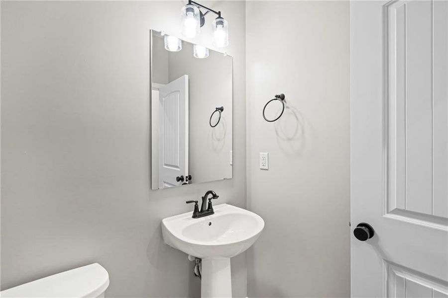 Furnished interior view inside a new home in Twin Lakes, Hoschton (Image 10).