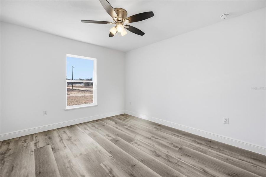 Spacious, unfurnished interior of a new home in , Dunnellon (Image 29).