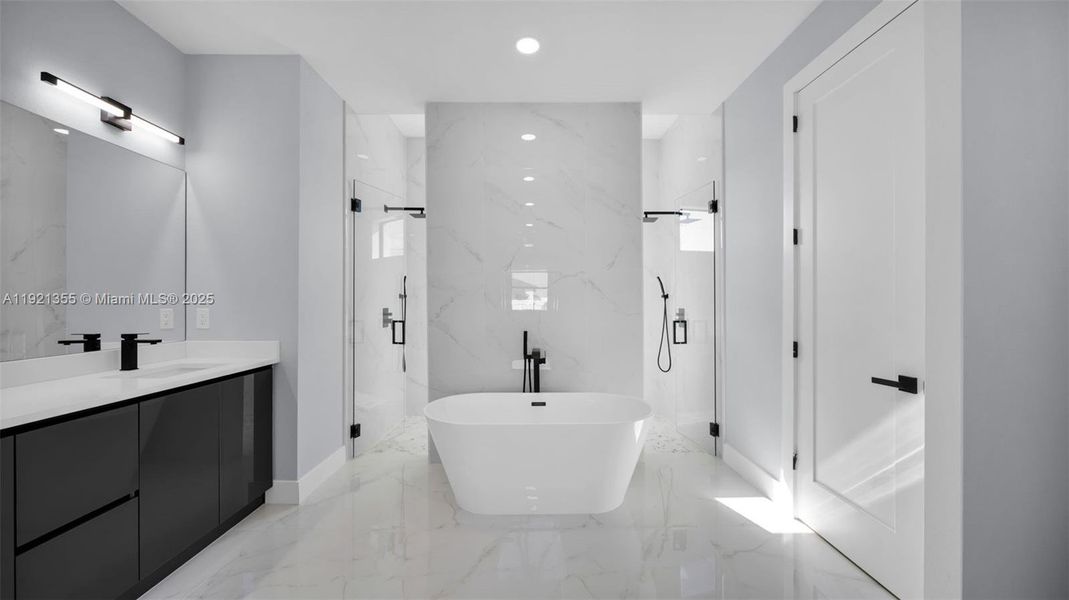 Furnished interior view inside a new home in , Cape Coral (Image 9).