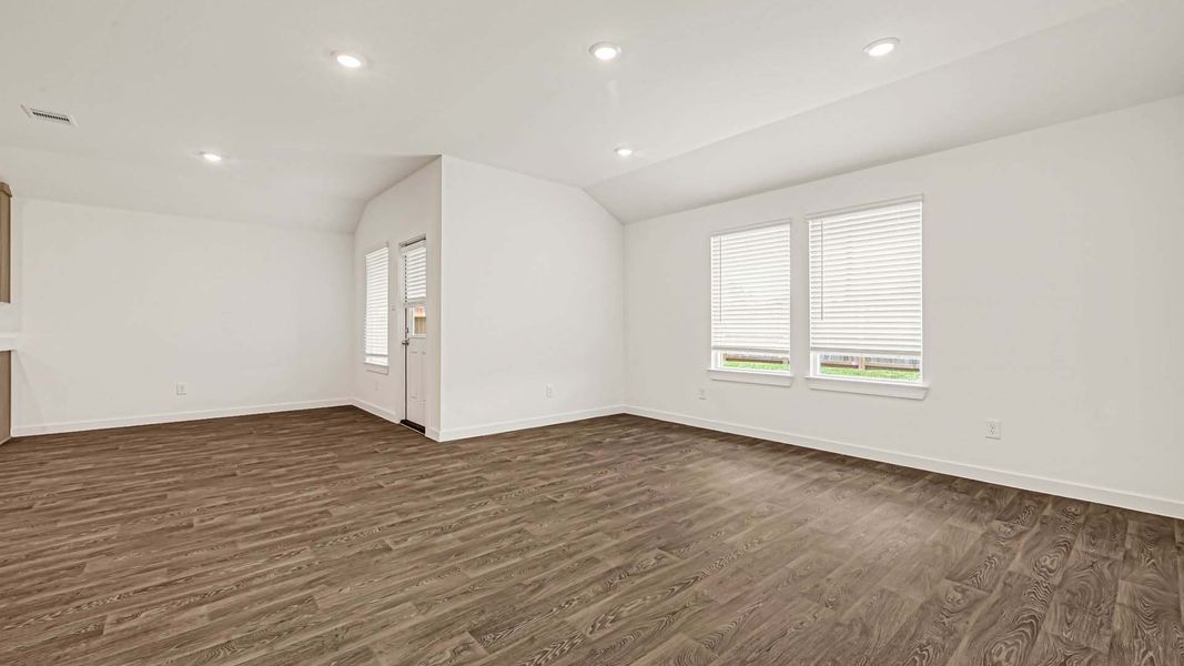 Representative unfurnished interior of a home built from the Cali by D.R. Horton in Holly Ridge, Rosenberg (Image 22).