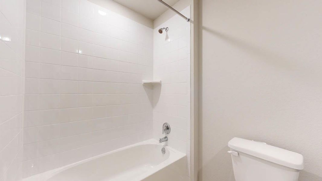 Furnished interior view inside a new home in Turnbo Ranch, Killeen (Image 11).