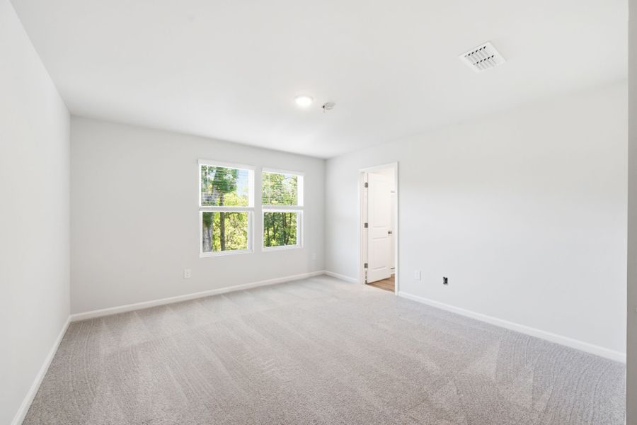 Spacious, unfurnished interior of a new home in Grand Arbor, Blythewood (Image 16). Spacious, unfurnished interior of a new home in Grand Arbor, Blythewood (Image 16).