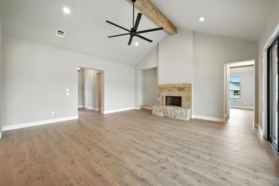 Spacious, unfurnished interior of a new home in Rocky Top Ranch, Reno (Image 15). Spacious, unfurnished interior of a new home in Rocky Top Ranch, Reno (Image 15).