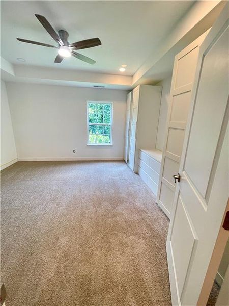 Spacious, unfurnished interior of a new home in , Gainesville (Image 12).