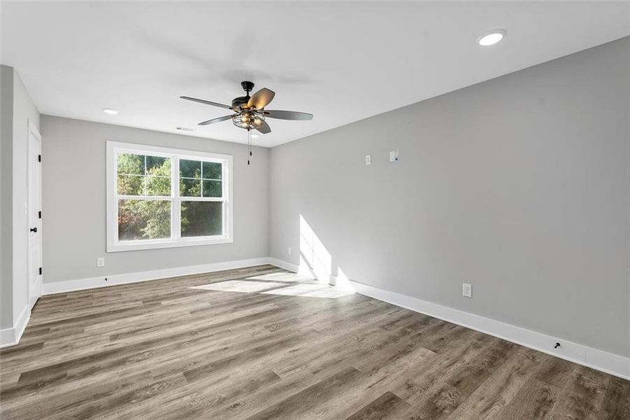 Spacious, unfurnished interior of a new home in , Atlanta (Image 54).