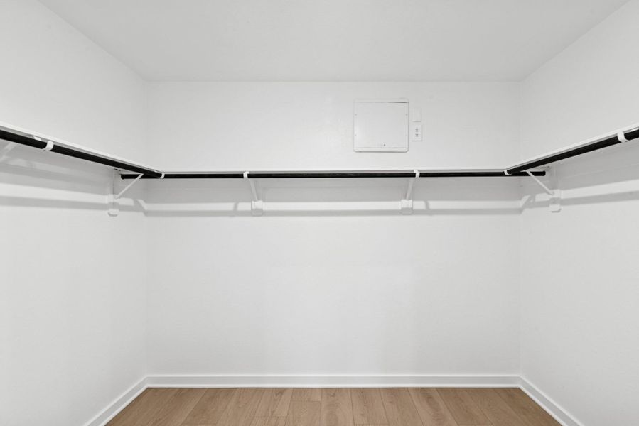 Spacious, unfurnished interior of a new home in Pinewood at Grand Texas, New Caney (Image 7).