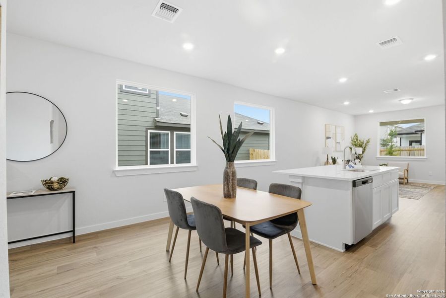 Furnished interior view inside a new home in Highland Ridge, New Braunfels (Image 8).