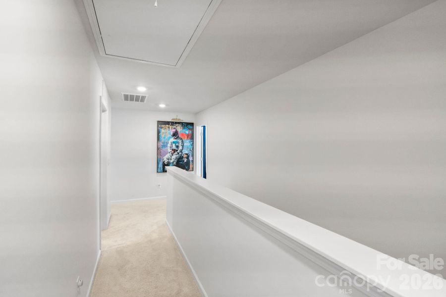 Spacious, unfurnished interior of a new home in Sylvan Creek, Denver (Image 23).