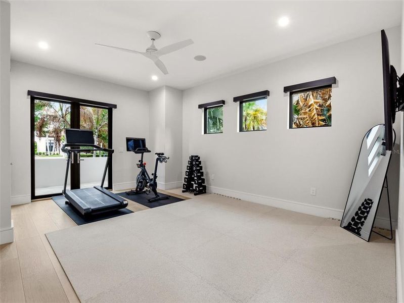 Furnished interior view inside a new home in , Orlando (Image 58).