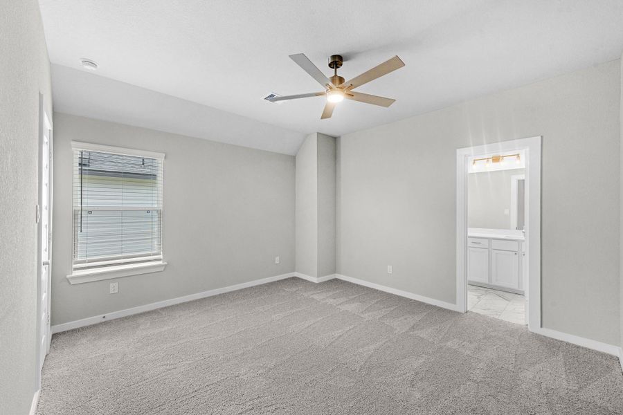 Spacious, unfurnished interior of a new home in Briarwood Crossing, Rosenberg (Image 24). Spacious, unfurnished interior of a new home in Briarwood Crossing, Rosenberg (Image 24).